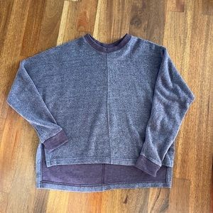Zella lightweight sweatshirt - size M